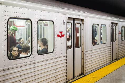 Toronto transit riders can now text to report TTC safety concerns